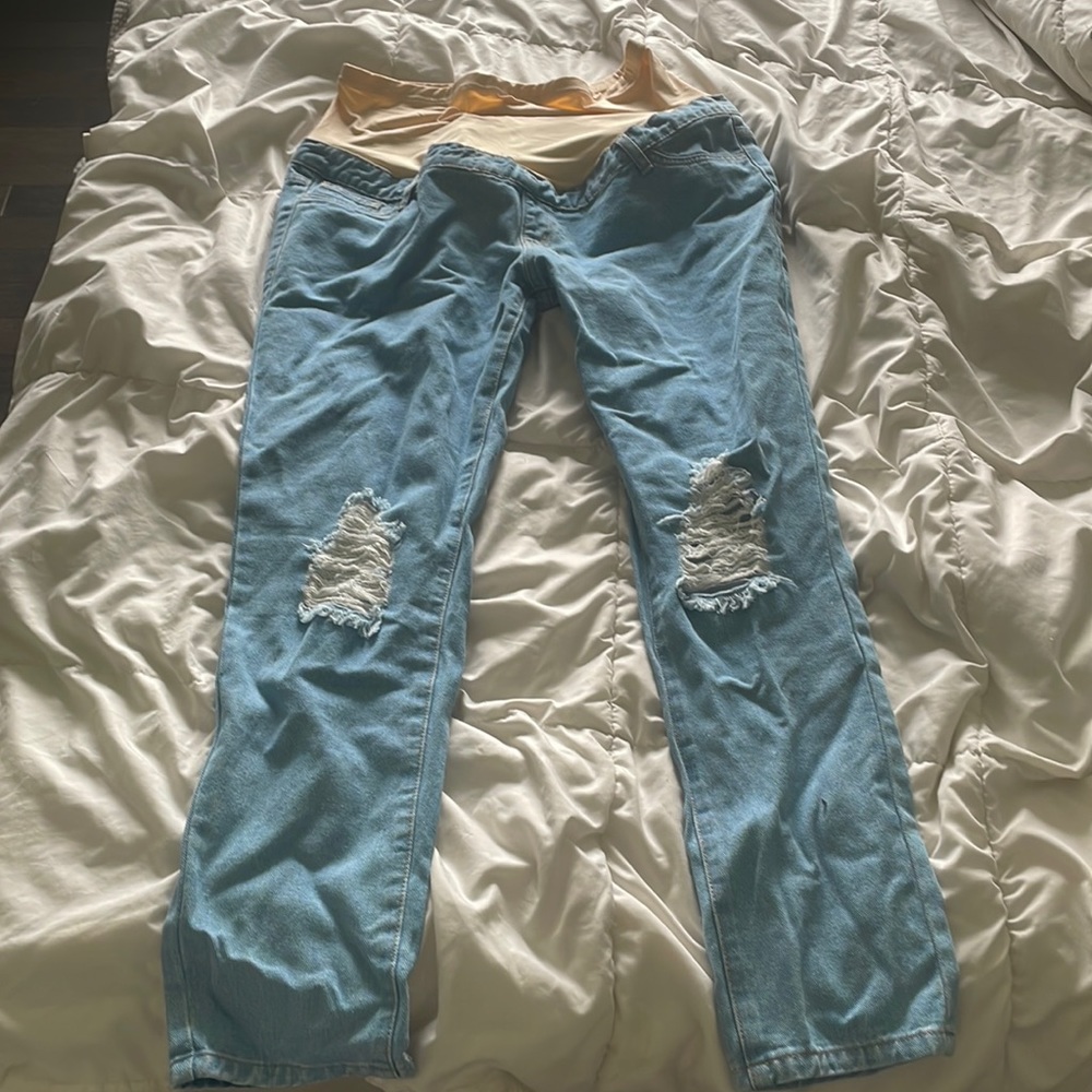 Maternity jeans/ boyfriend fit
